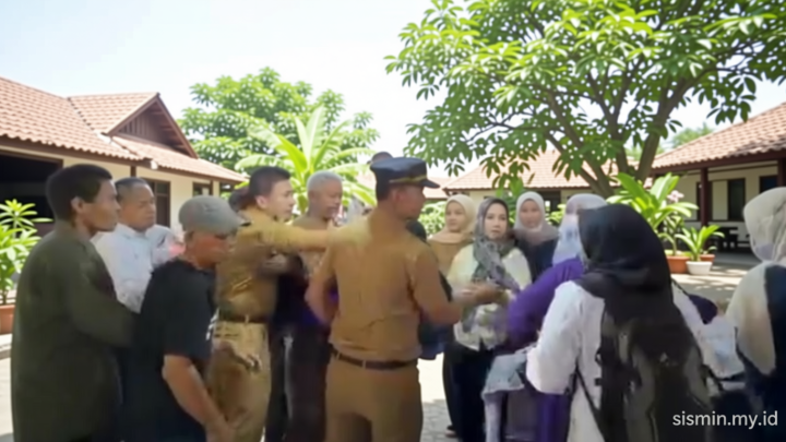 Facing Challenges: Viral! Lurah di Bandung Mengamuk di Puskesmas, BKPSDM Bereaksi